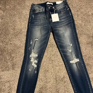 NWT Kancan Women's Jeans Size 9/28 30" inseam Distressed Cropped skinny jeans